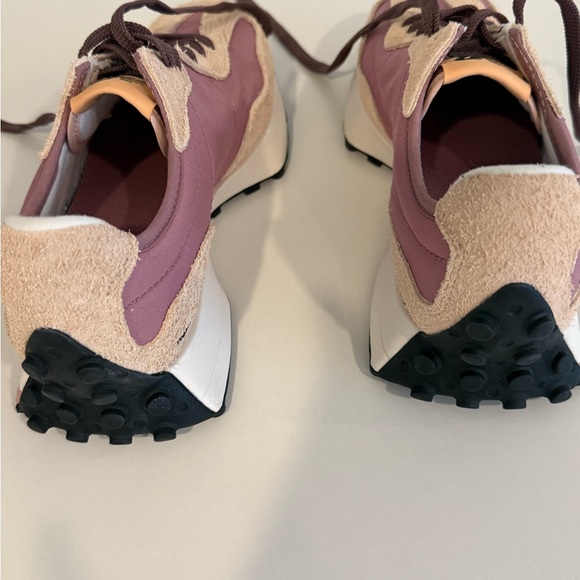 New Balance 327 EUC Women's Sneakers in Pink and Tan - Picture 9 of 11